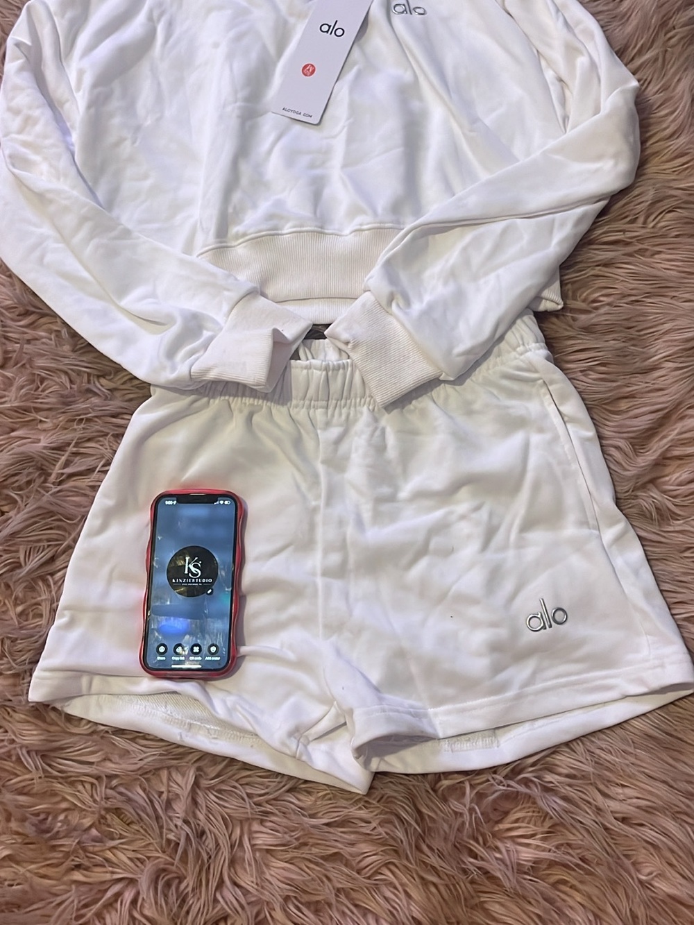 ALO Yoga White Athletic Shorts with Elastic Waistband